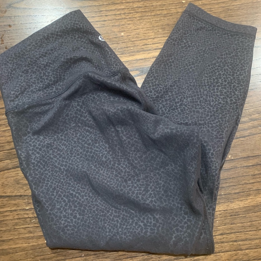 COPY - lululemon align crop